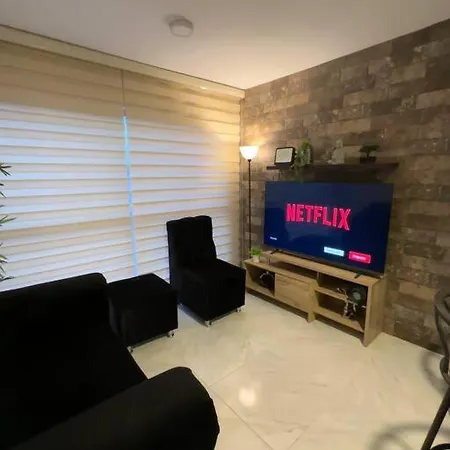Apartamento Disfruta Cerca Al Mar: Piso 8 Con Tres Cartagena